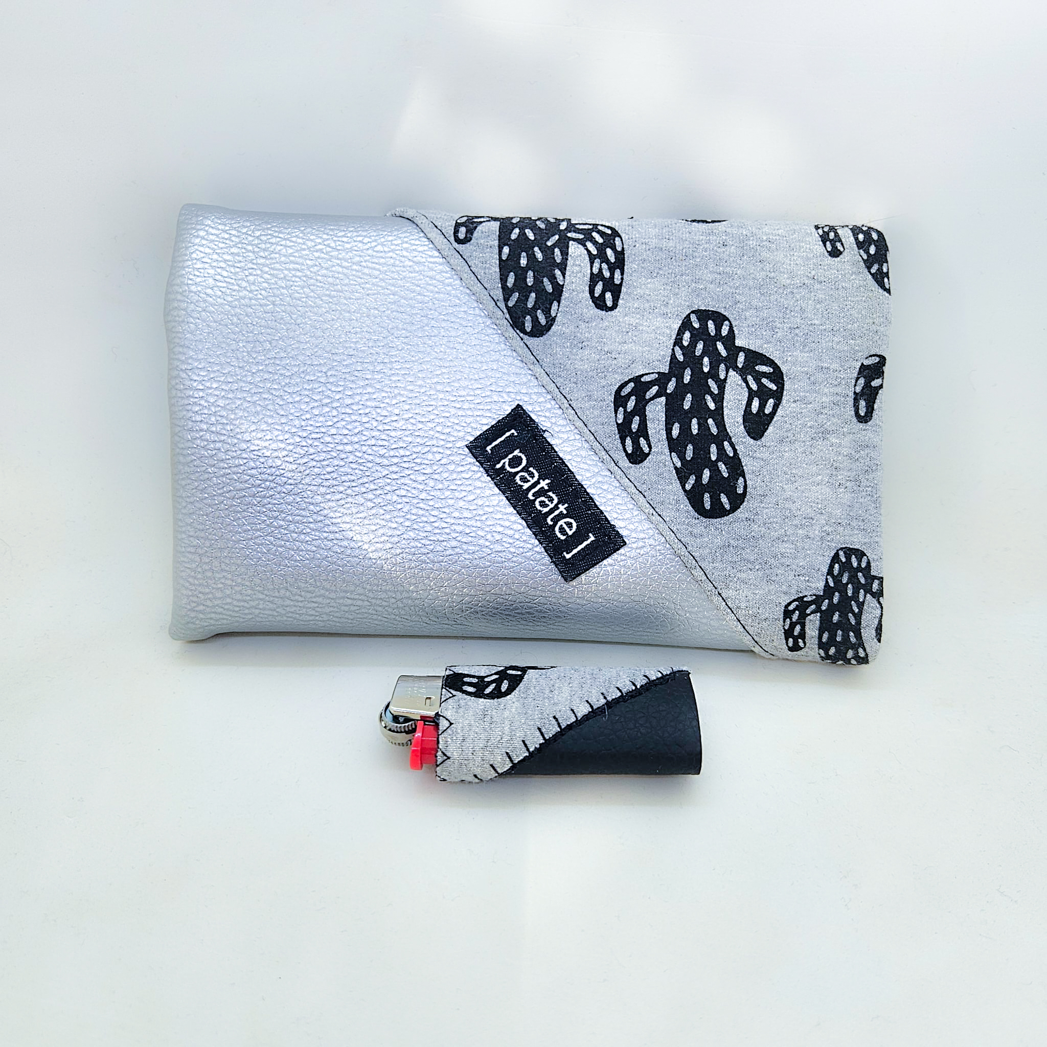 Blague à tabac avec briquet